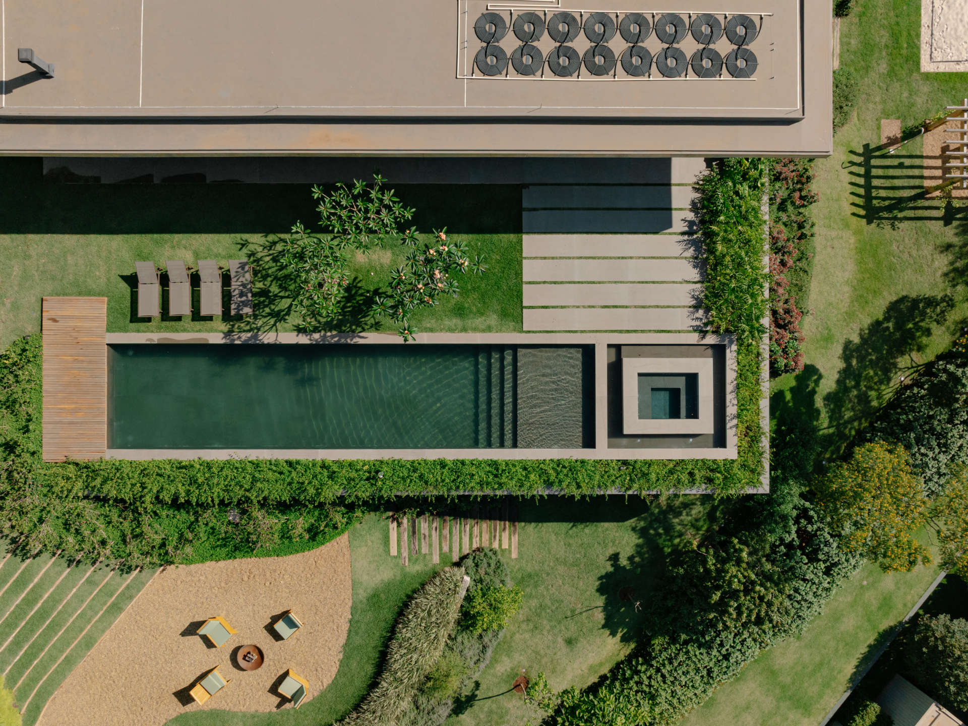 Casa Colméia projetada pela Sabella Arquitetura em Porto Feliz, SP.